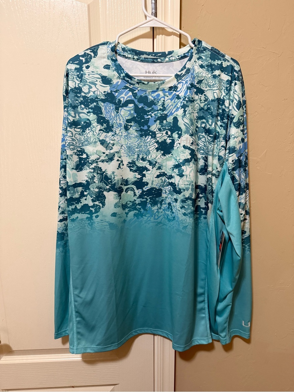 Huk Teal Aqua Ombre Long-Sleeve Performance Tee